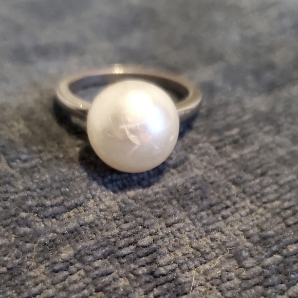 💚5/$25 Vinyage Silver Tone Faux Pearl Cocktail Statement Ring Size 7 - Picture 3 of 4